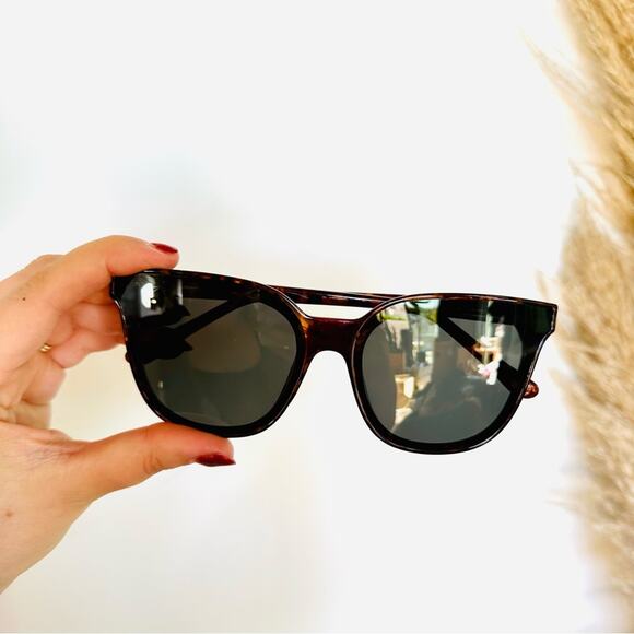 NEW Oversized Square Black Shiny Lens Tortoiseshell Plastic Sunglasses Sunnies main image 4